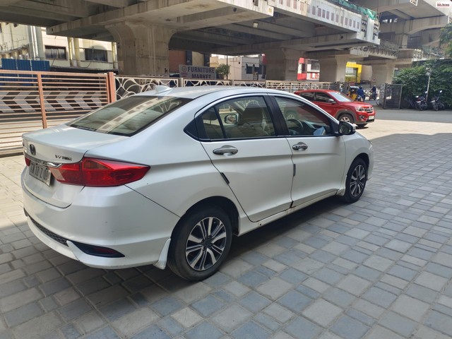 Second-hand 2018 Honda City V MT AVN for sale in Chennai-2