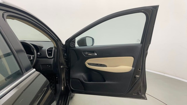 Second-hand 2021 Honda City VX MT for sale in Jaipur-16