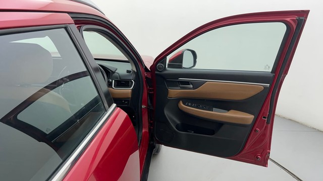 Second-hand 2023 Honda Elevate ZX Non RF for sale in Ahmedabad-16