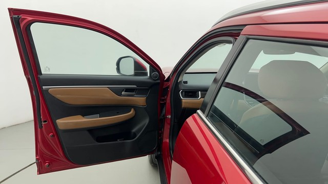 Second-hand 2023 Honda Elevate ZX Non RF for sale in Ahmedabad-24