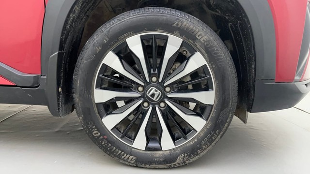 Second-hand 2023 Honda Elevate ZX Non RF for sale in Ahmedabad-17