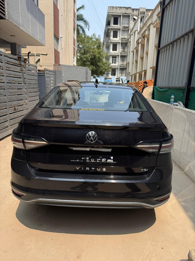 Second-hand 2024 Volkswagen Virtus Topline AT for sale in Chennai-2