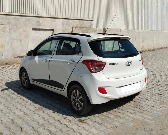 Hyundai Grand i10 Asta Option Second-hand 2015 Hyundai Grand i10 Asta Option for sale in Faridabad-2