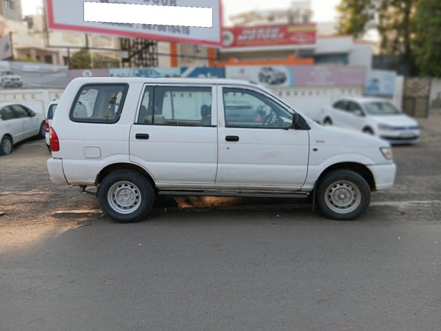 Chevrolet Tavera LS B3 - 10 seats BSIII Second-hand 2006 Chevrolet Tavera LS B3 - 10 seats BSIII for sale in Ahmedabad-12