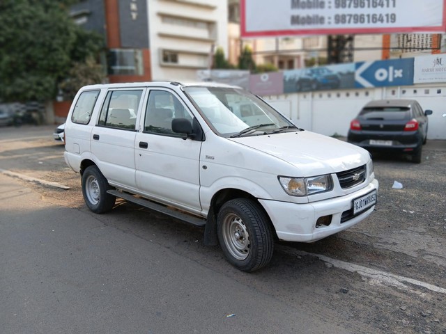 Chevrolet Tavera LS B3 - 10 seats BSIII Second-hand 2006 Chevrolet Tavera LS B3 - 10 seats BSIII for sale in Ahmedabad-5