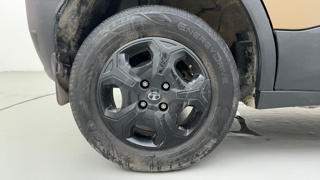 Second-hand 2024 Tata Punch Accomplished CNG for sale in Ahmedabad-18