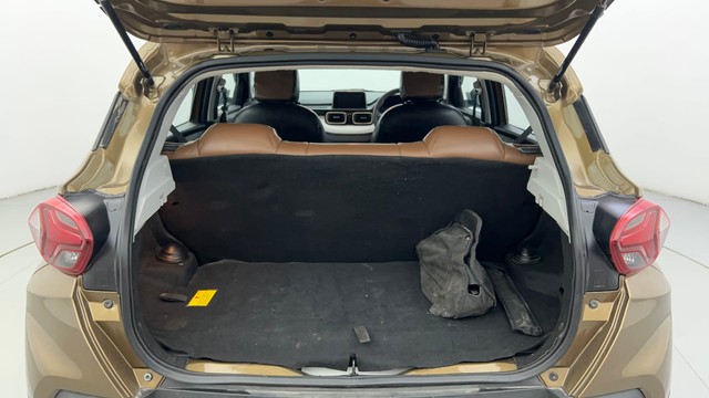 Second-hand 2024 Tata Punch Accomplished CNG for sale in Ahmedabad-9