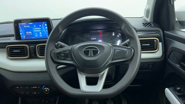 Second-hand 2024 Tata Punch Accomplished CNG for sale in Ahmedabad-30