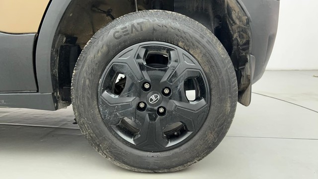 Second-hand 2024 Tata Punch Accomplished CNG for sale in Ahmedabad-19