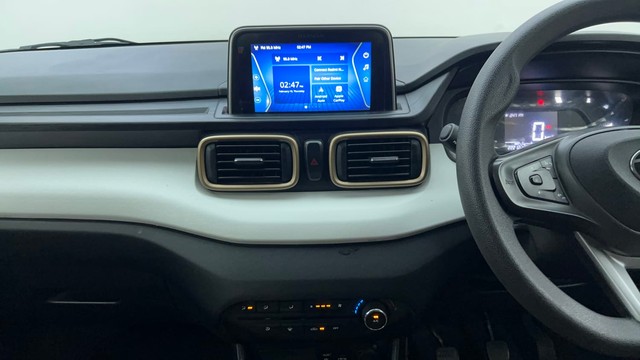 Second-hand 2024 Tata Punch Accomplished CNG for sale in Ahmedabad-36