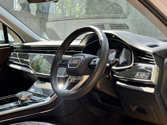 Second-hand 2025 Audi Q7 Premium Plus for sale in New Delhi-23