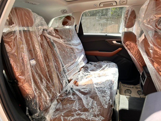 Second-hand 2025 Audi Q7 Premium Plus for sale in New Delhi-17