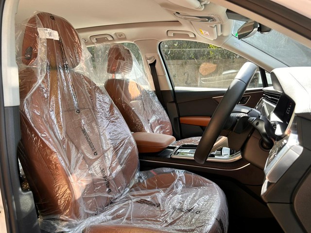 Second-hand 2025 Audi Q7 Premium Plus for sale in New Delhi-22