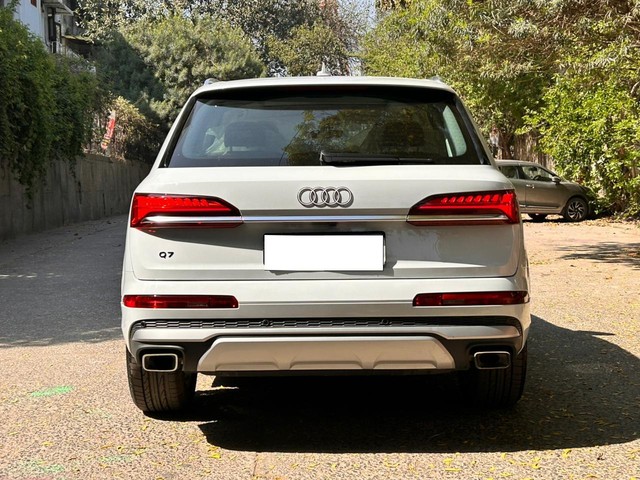 Second-hand 2025 Audi Q7 Premium Plus for sale in New Delhi-2