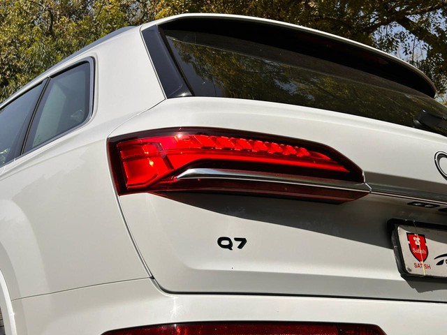 Second-hand 2025 Audi Q7 Premium Plus for sale in New Delhi-12