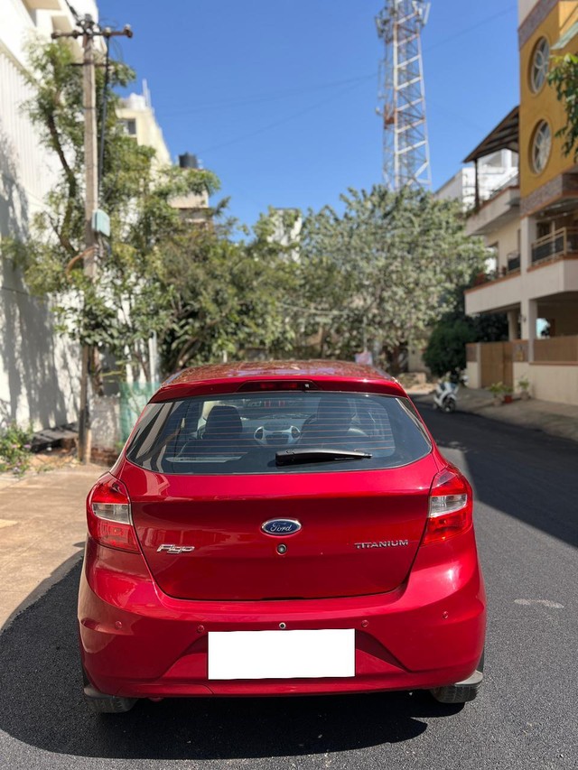 Second-hand 2017 Ford Figo 1.5P Titanium AT for sale in Bangalore-2