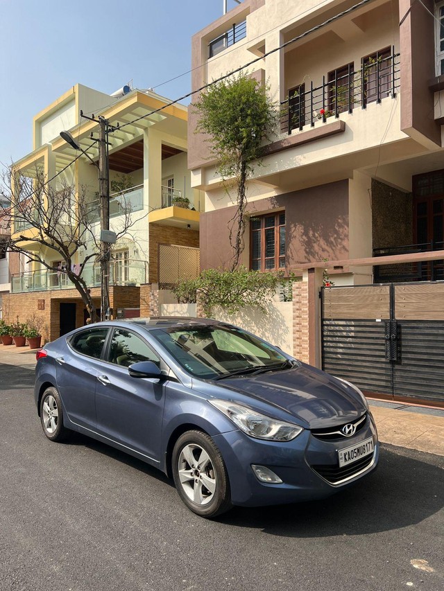 Second-hand 2013 Hyundai Elantra S for sale in Bangalore-4
