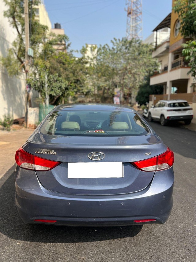 Second-hand 2013 Hyundai Elantra S for sale in Bangalore-2