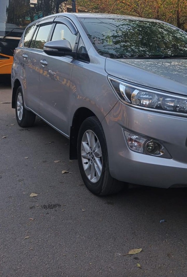 Second-hand 2016 Toyota Innova 2.5 GX (Diesel) 7 Seater BS IV for sale in New Delhi-7