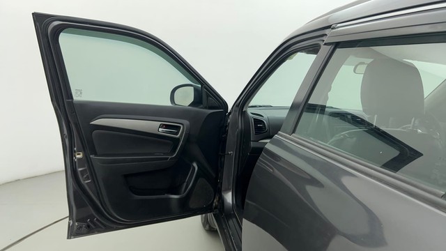 Second-hand 2019 Maruti Suzuki Vitara Brezza ZDi for sale in Ahmedabad-38