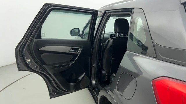 Second-hand 2019 Maruti Suzuki Vitara Brezza ZDi for sale in Ahmedabad-36