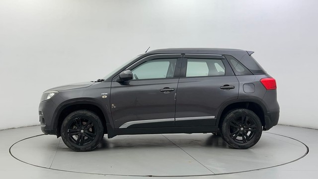 Second-hand 2019 Maruti Suzuki Vitara Brezza ZDi for sale in Ahmedabad-6