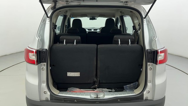 Second-hand 2023 Renault Triber RXZ for sale in Ahmedabad-9