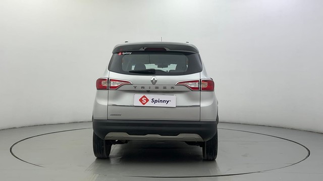 Second-hand 2023 Renault Triber RXZ for sale in Ahmedabad-4