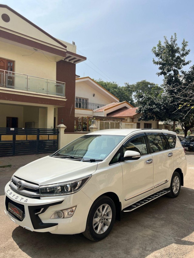 Second-hand 2016 Toyota Innova 2.5 G (Diesel) 7 Seater BS IV for sale in Bangalore-3
