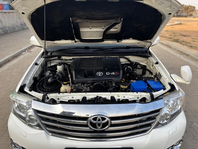 Second-hand 2016 Toyota Fortuner 4x4 AT for sale in Ahmedabad-3