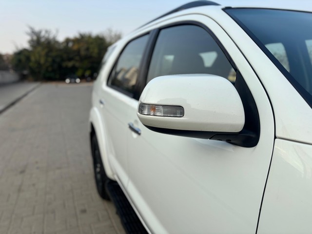 Second-hand 2016 Toyota Fortuner 4x4 AT for sale in Ahmedabad-6