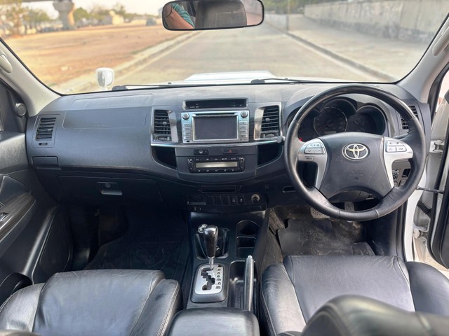 Second-hand 2016 Toyota Fortuner 4x4 AT for sale in Ahmedabad-14