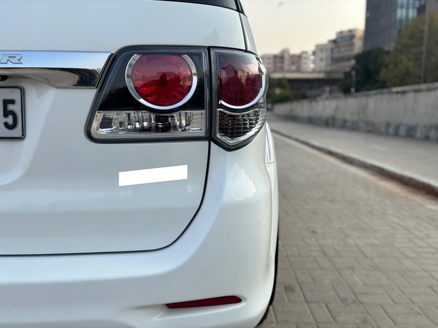 Second-hand 2016 Toyota Fortuner 4x4 AT for sale in Ahmedabad-20