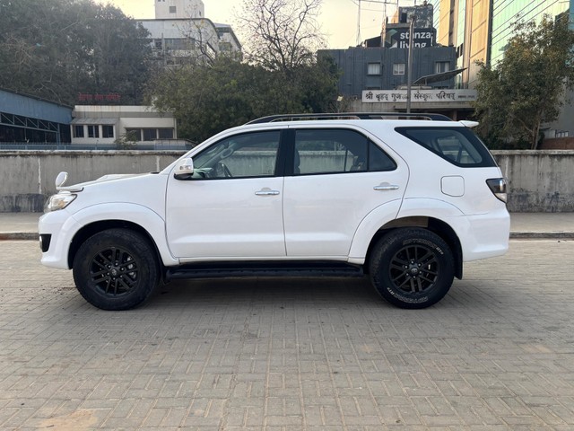 Second-hand 2016 Toyota Fortuner 4x4 AT for sale in Ahmedabad-16