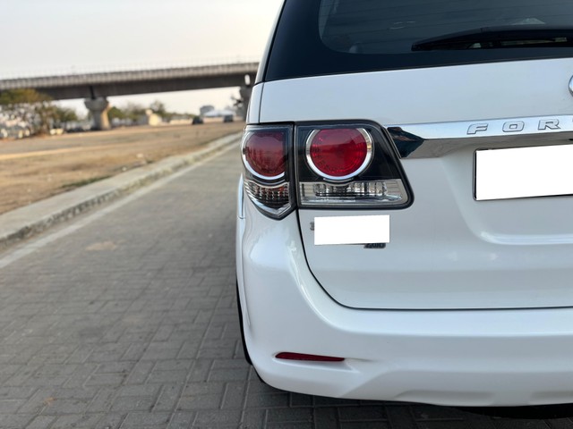 Second-hand 2016 Toyota Fortuner 4x4 AT for sale in Ahmedabad-9