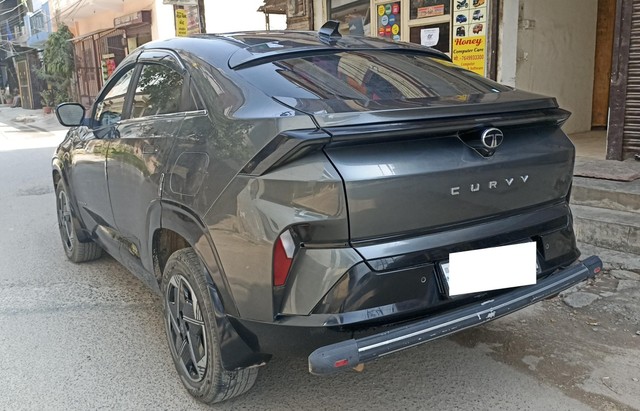 Second-hand 2024 Tata Curvv Creative S Diesel for sale in Sahibabad-9
