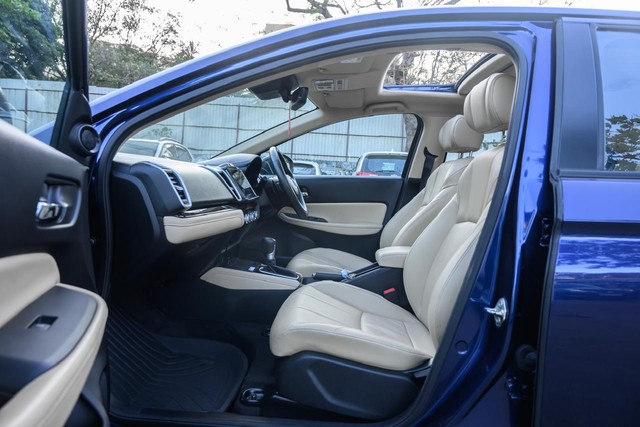 Second-hand 2024 Honda City ZX CVT for sale in Mumbai-10