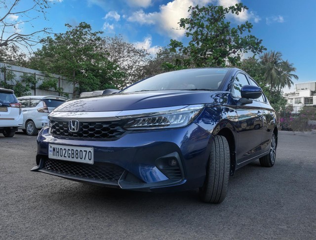 Second-hand 2024 Honda City ZX CVT for sale in Mumbai-4