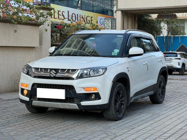 Second-hand 2019 Maruti Suzuki Vitara Brezza ZDi AMT for sale in Mira Road-2
