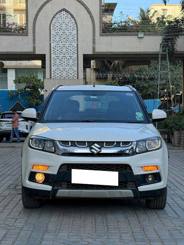 Second-hand 2019 Maruti Suzuki Vitara Brezza ZDi AMT for sale in Mira Road-3