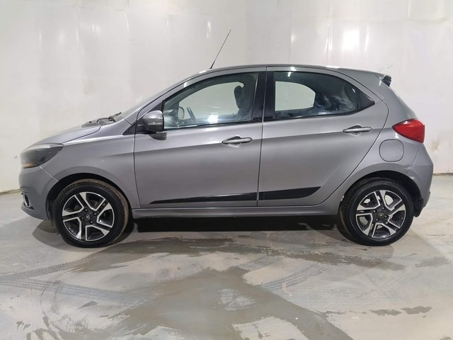 Second-hand 2019 Tata Tiago 1.2 Revotron XZA for sale in Kochi-6
