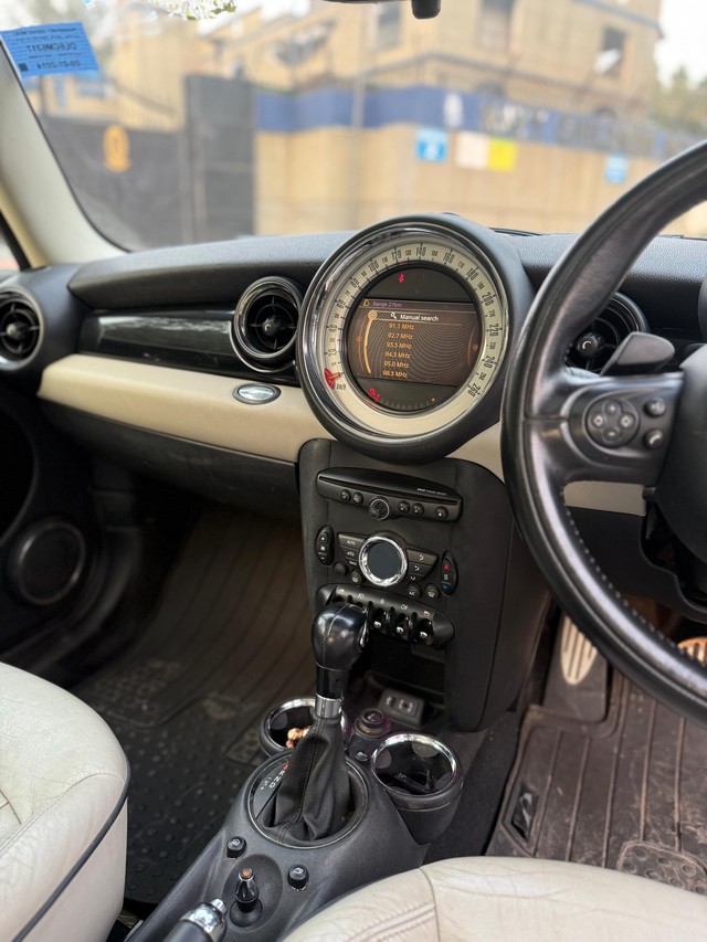 Second-hand 2014 Mini Cooper S for sale in New Delhi-7