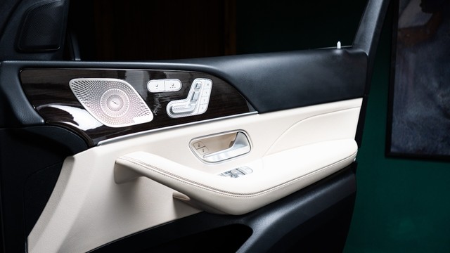 Second-hand 2025 Mercedes-Benz GLE 300d 4Matic AMG Line for sale in New Delhi-13