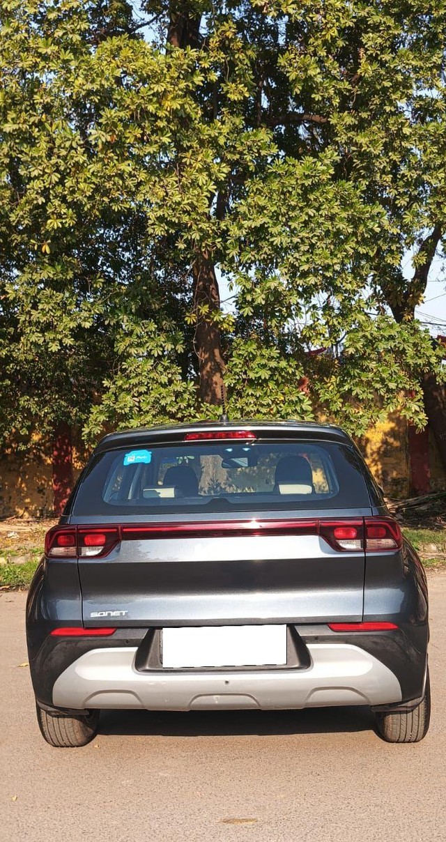 Kia Sonet HTK Second-hand 2023 Kia Sonet HTK for sale in New Delhi-3