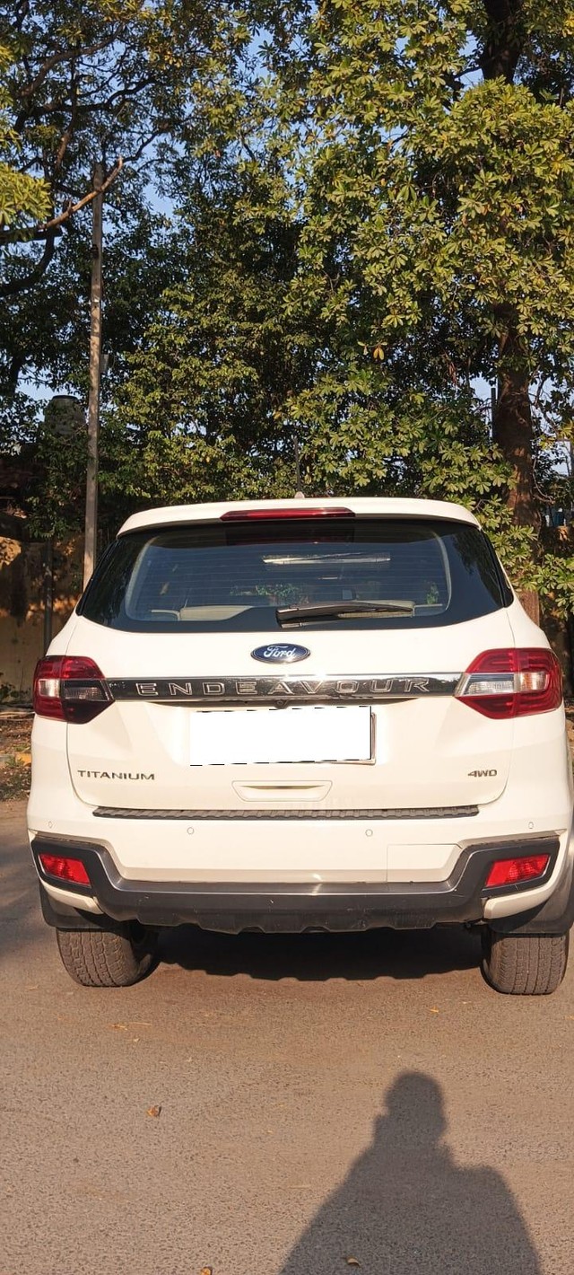Ford Endeavour 3.2 Titanium AT 4X4 Second-hand 2017 Ford Endeavour 3.2 Titanium AT 4X4 for sale in New Delhi-28