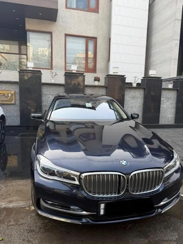 Second-hand 2019 BMW 7 Series 730Ld DPE Signature for sale in New Delhi-6