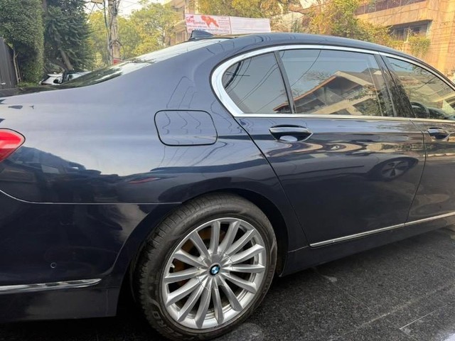 Second-hand 2019 BMW 7 Series 730Ld DPE Signature for sale in New Delhi-7