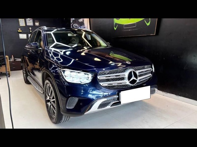 Second-hand 2021 Mercedes-Benz GLC 200 for sale in Nashik-9