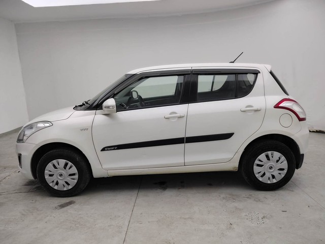 Second-hand 2016 Maruti Suzuki Swift VXI for sale in Visakhapatnam-6