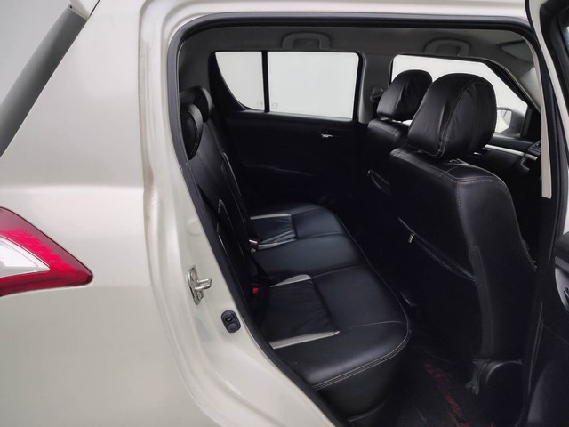 Second-hand 2016 Maruti Suzuki Swift VXI for sale in Visakhapatnam-39